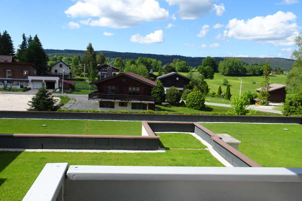 Vue du balcon en été vers le nord