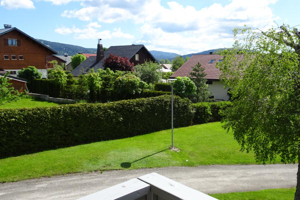 Vue du balcon en été vers le sud